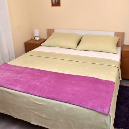 Apartments Oresic Vir Extérieur photo