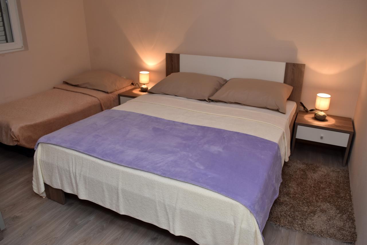 Apartments Oresic Vir Extérieur photo